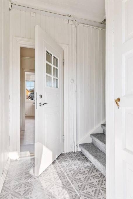 Apartament Lys Og Sentral Leilighet Med Terrasse Og Hage Lillehammer Zewnętrze zdjęcie