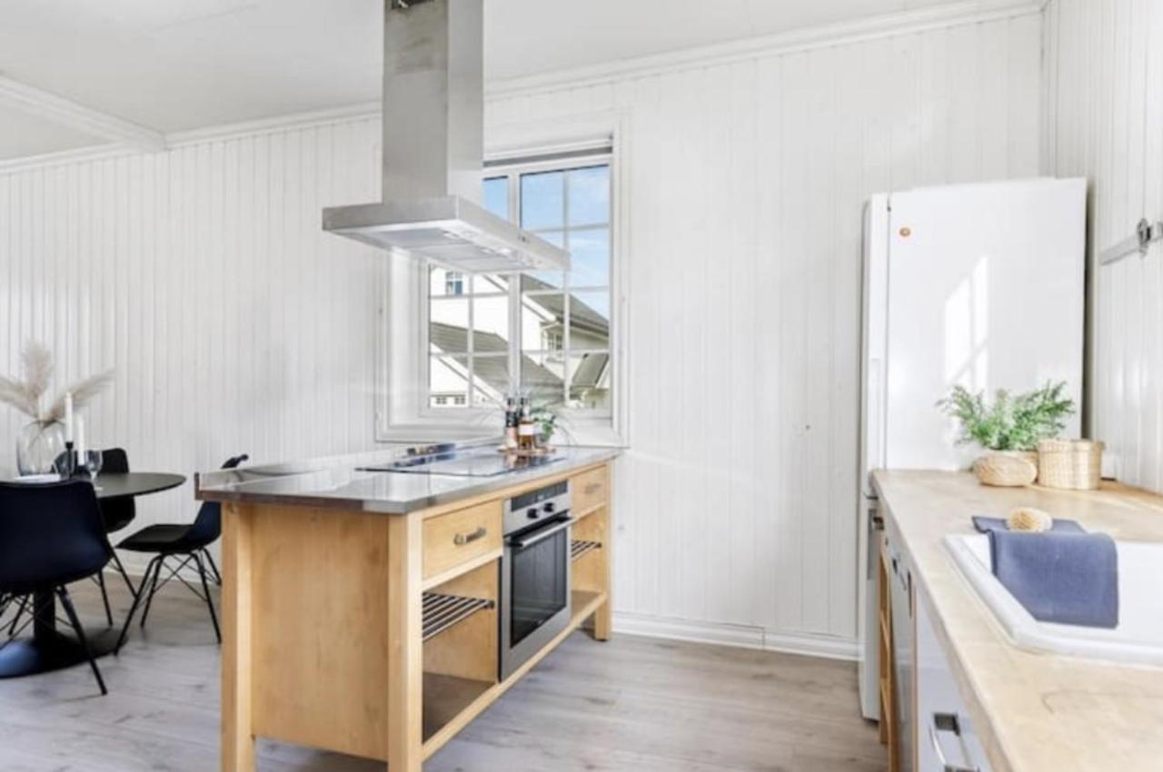 Apartament Lys Og Sentral Leilighet Med Terrasse Og Hage Lillehammer Zewnętrze zdjęcie